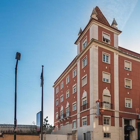 Apartamentos Lux Dinastia Lisboa Exterior foto