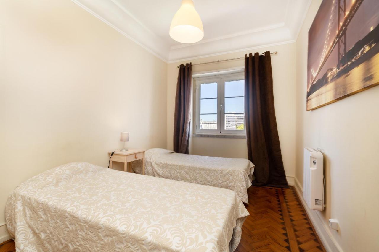 Apartamentos Lux Dinastia Lisboa Exterior foto
